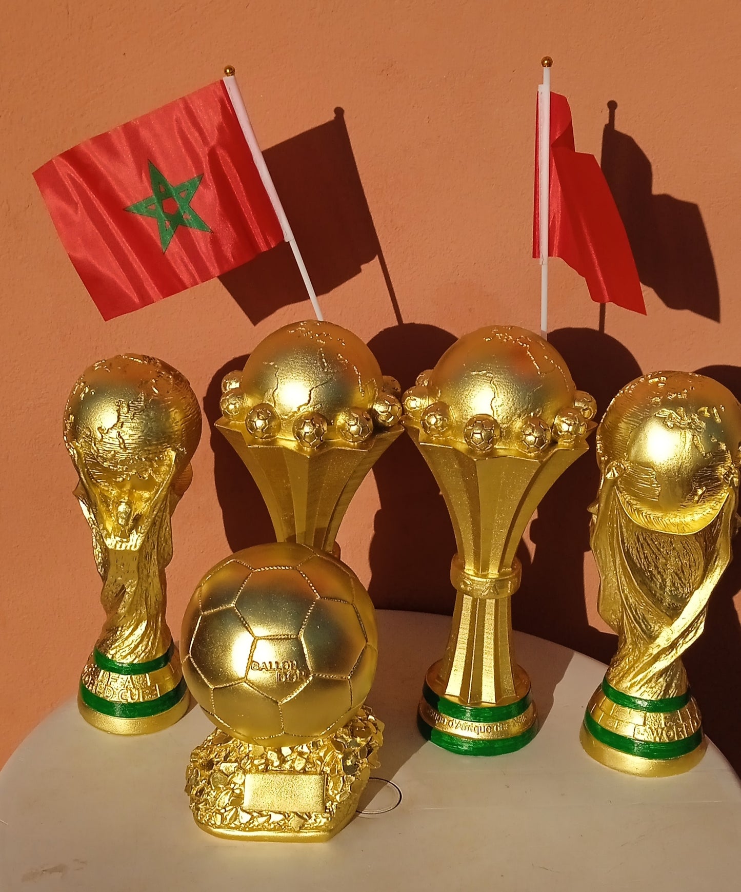 💥💯🏆لأصحاب المقاهي💹 والمدربين والأبطال 💹ولعشاق المستديرة 💹بيع نسخ من كأس العالم لكرة القدم 🏆ونسخ من كأس إفريقيا🏆 ونسخ من الكرة الذهبية 🏆المصنوعة من الجبس والاسمنت 😍199 درهم للقطعة الواحدة